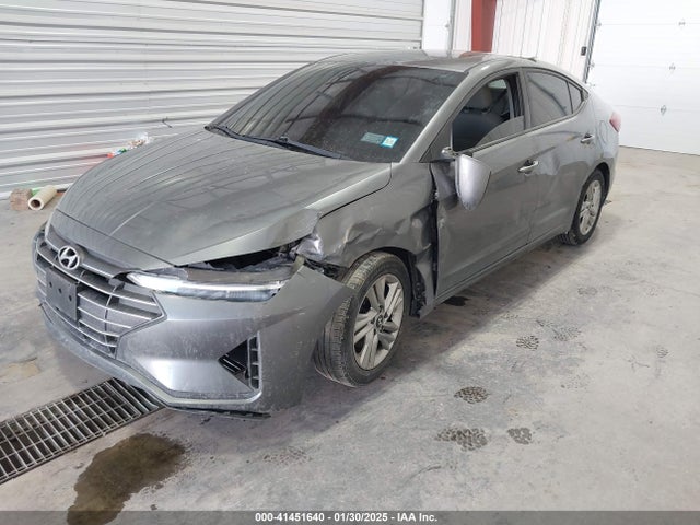 Hyundai Elantra Value Edition 2019 5NPD84LF9KH427085 Image 2