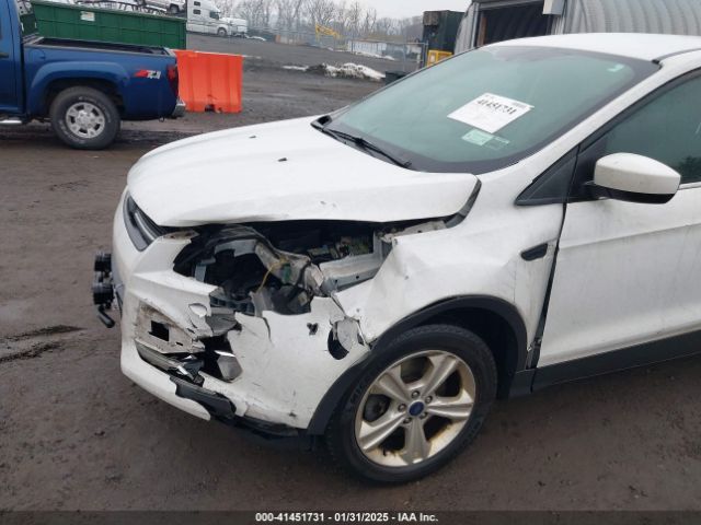 1FMCU9GX7FUB50189 Ford ESCAPE SE