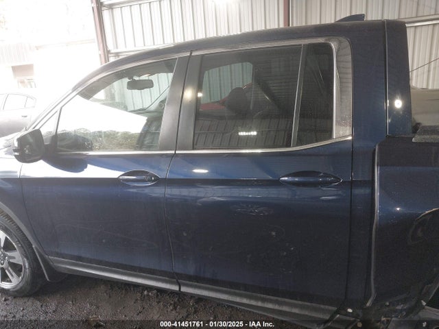 Продажа на аукционе авто 2017 Honda Ridgeline Rtl-t, vin: 5FPYK2F64HB003234, номер лота: 41451761