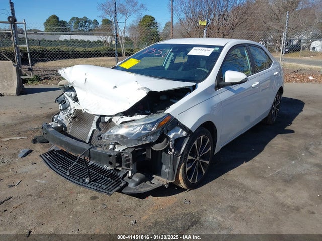 Toyota COROLLA SE 2018 5YFBURHE0JP829482 Image 2