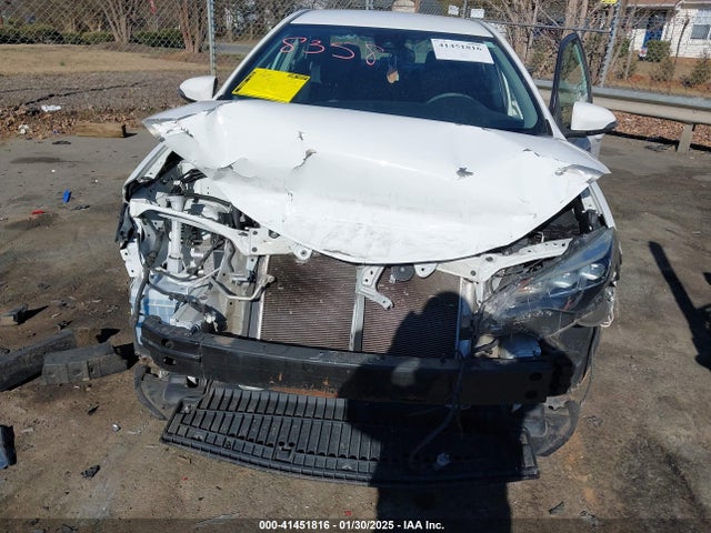 Toyota COROLLA SE 2018 5YFBURHE0JP829482 Image 6