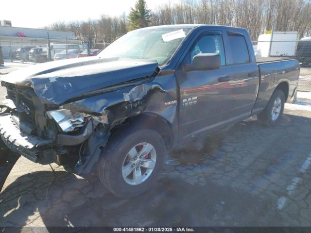 1C6RR7FT2JS163365 RAM 1500 Express  4x4 6'4 Box