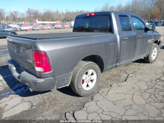 1C6RR7FT2JS163365 RAM 1500 Express  4x4 6'4 Box