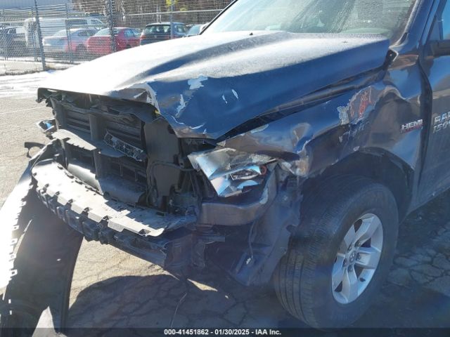 1C6RR7FT2JS163365 RAM 1500 Express  4x4 6'4 Box