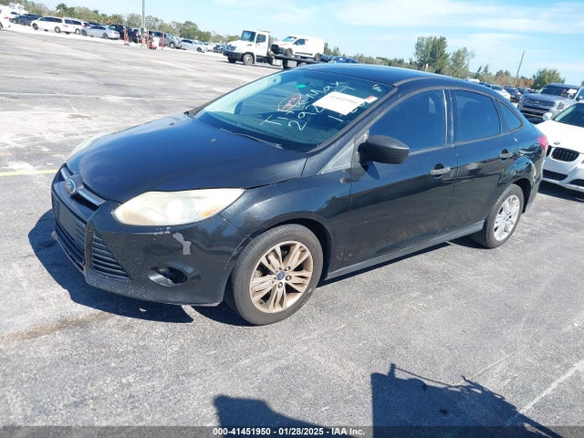 Ford FOCUS S 2015 1FADP3E29FL292124 Image 2