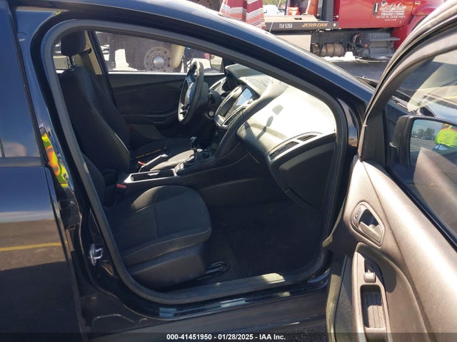 Ford FOCUS S 2015 1FADP3E29FL292124 Image 5