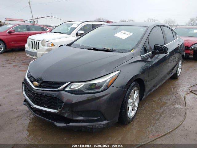 Chevrolet Cruze Lt Auto 2017 1G1BE5SM5H7238378 Image 2