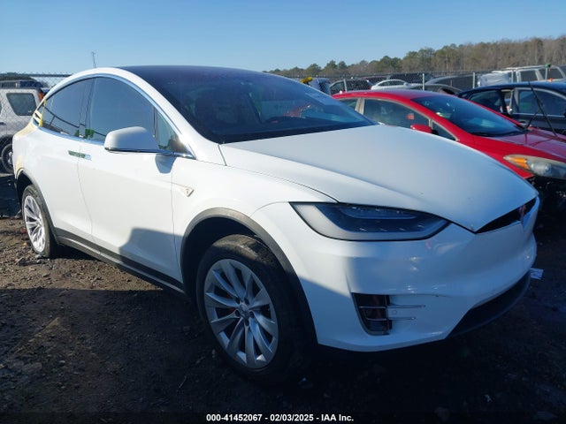 2016 TESLA MODEL X 5YJXCBE47GF020576 Photo 0