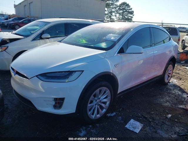2016 TESLA MODEL X 5YJXCBE47GF020576 Photo 1
