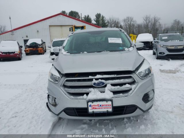 1FMCU9GD8HUC08903 Ford ESCAPE SE