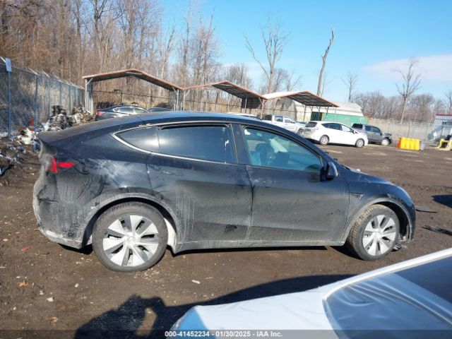 7SAYGDEE7NF316856 Tesla Model Y Long Range Dual Motor All-wheel Drive
