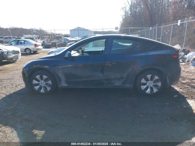 7SAYGDEE7NF316856 Tesla Model Y Long Range Dual Motor All-wheel Drive