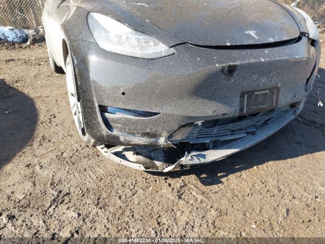 7SAYGDEE7NF316856 Tesla Model Y Long Range Dual Motor All-wheel Drive