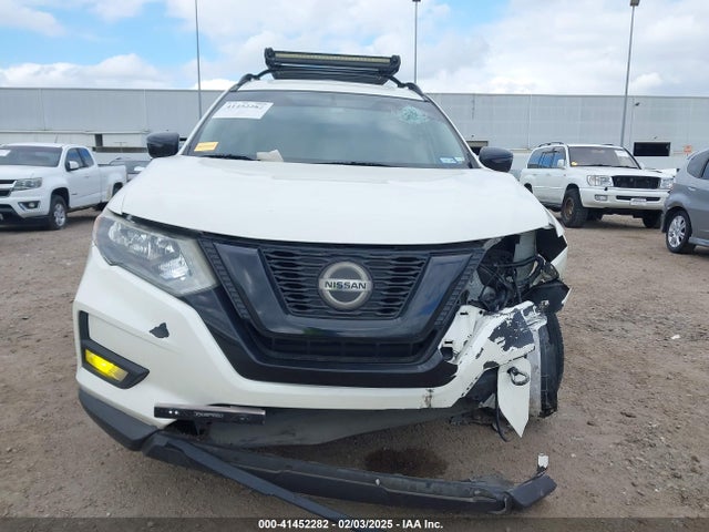 Nissan ROGUE SV 2018 5N1AT2MT0JC834843 Image 12