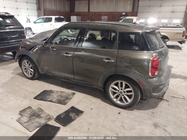 2011 MINI COOPER S COUNTRYMAN WMWZC5C53BWL53140 Photo 2