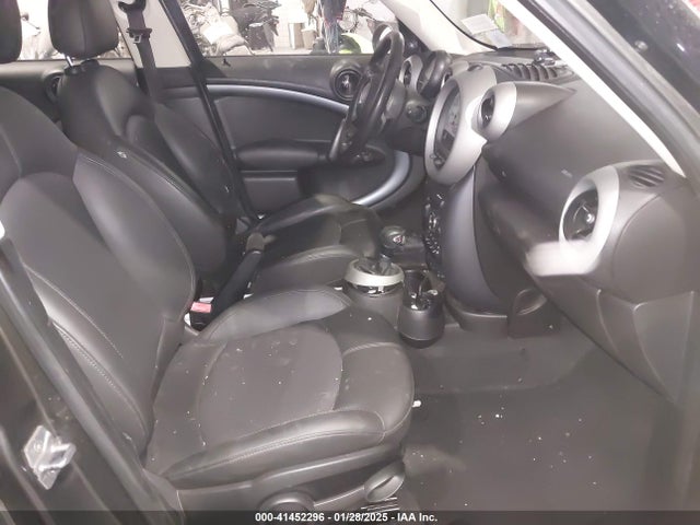 2011 MINI COOPER S COUNTRYMAN WMWZC5C53BWL53140 Photo 4