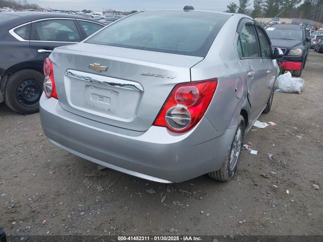1G1JC5SH5F4171994 Chevrolet Sonic Lt Auto