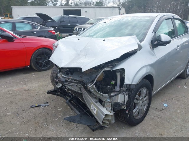 1G1JC5SH5F4171994 Chevrolet Sonic Lt Auto