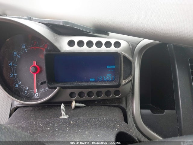 1G1JC5SH5F4171994 Chevrolet Sonic Lt Auto