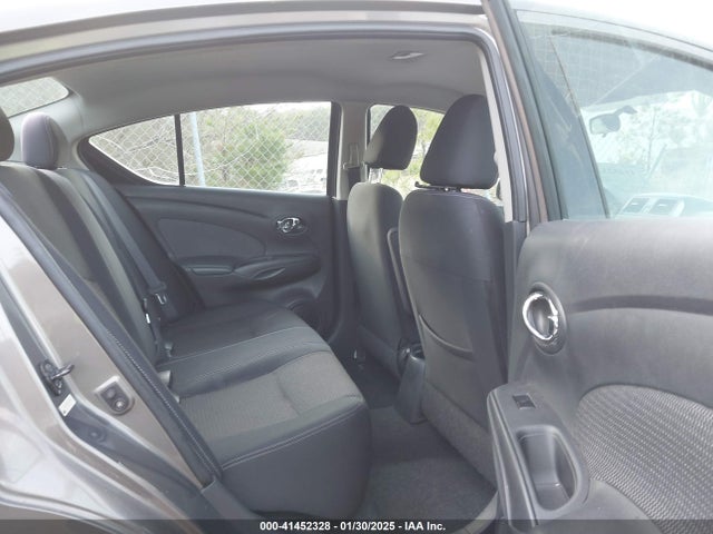 3N1CN7AP3EL813641 Nissan Versa 1.6 Sv