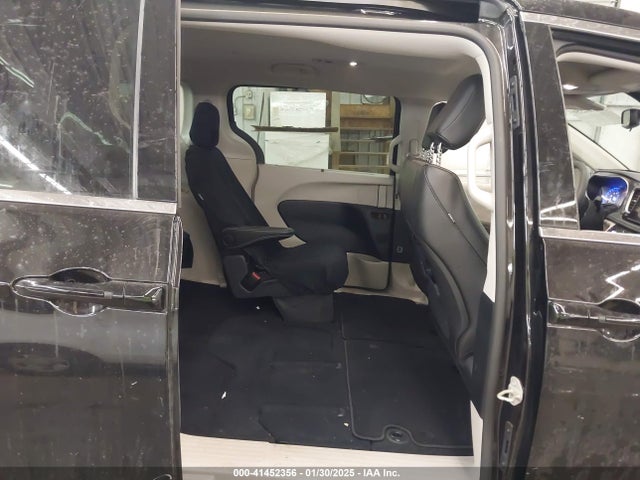 Chrysler Pacifica Touring L Awd 2024 2C4RC3BG3RR166817 Image 8