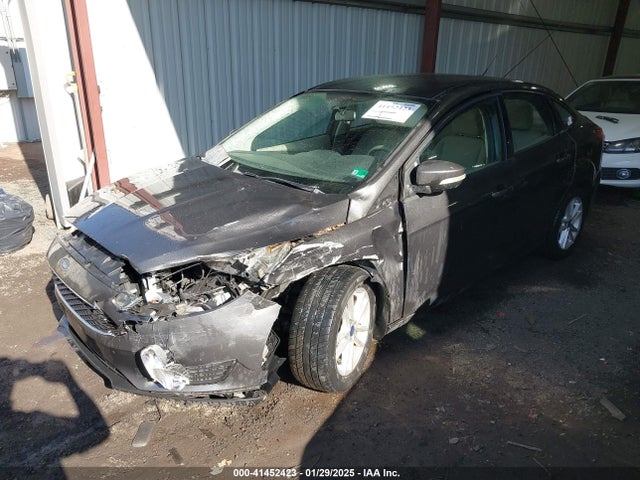 Ford FOCUS SE 2016 1FADP3F24GL304907 Image 2