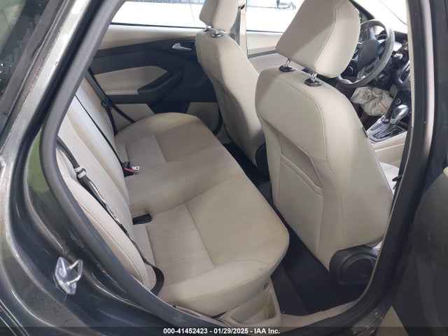 Ford FOCUS SE 2016 1FADP3F24GL304907 Image 8