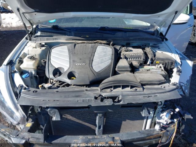 KNALN4D7XG5211147 KIA Cadenza Premium