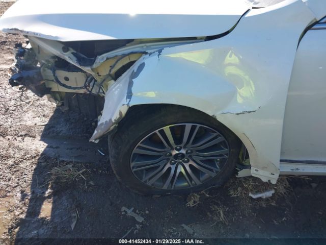 KNALN4D7XG5211147 KIA Cadenza Premium