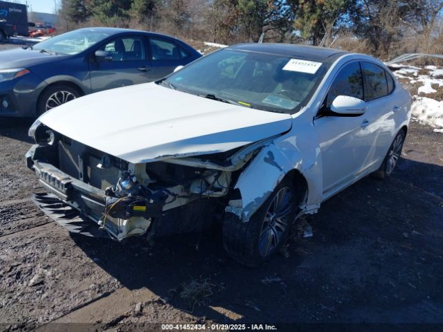 KNALN4D7XG5211147 KIA Cadenza Premium