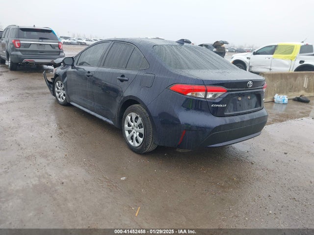 Toyota COROLLA LE 2021 5YFEPMAEXMP180652 Image 3