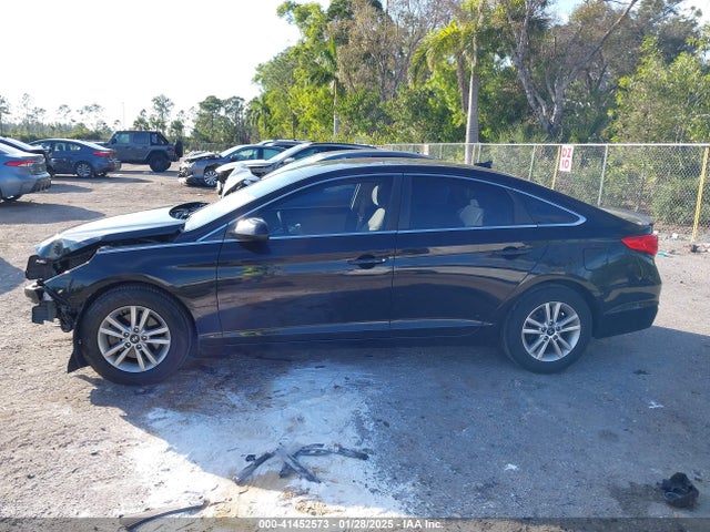 Hyundai SONATA SE 2016 5NPE24AF5GH381013 Image 14
