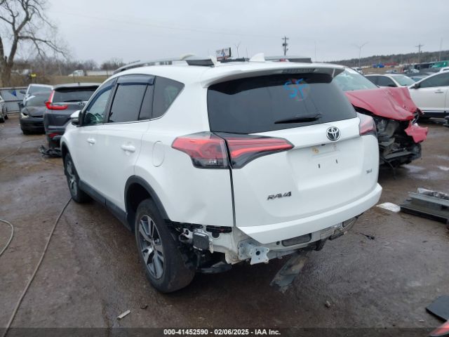 2T3WFREV2JW494330 Toyota Rav4 Xle