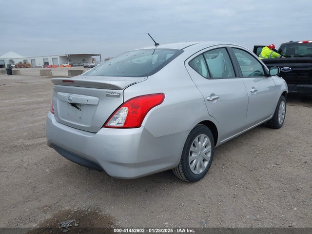 3N1CN7AP7JL870466 Nissan Versa 1.6 Sv