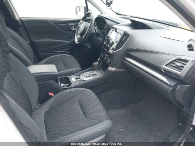 2021 SUBARU FORESTER JF2SKAFCXMH564760 Photo 4