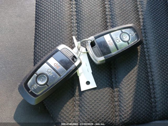 3FA6P0LU0KR101214 Ford Fusion Hybrid Se