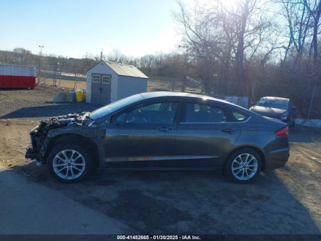 3FA6P0LU0KR101214 Ford Fusion Hybrid Se
