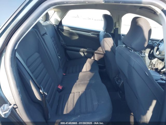 3FA6P0LU0KR101214 Ford Fusion Hybrid Se