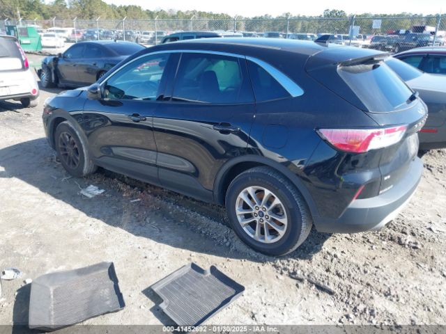 1FMCU0G62MUB07332 Ford ESCAPE SE