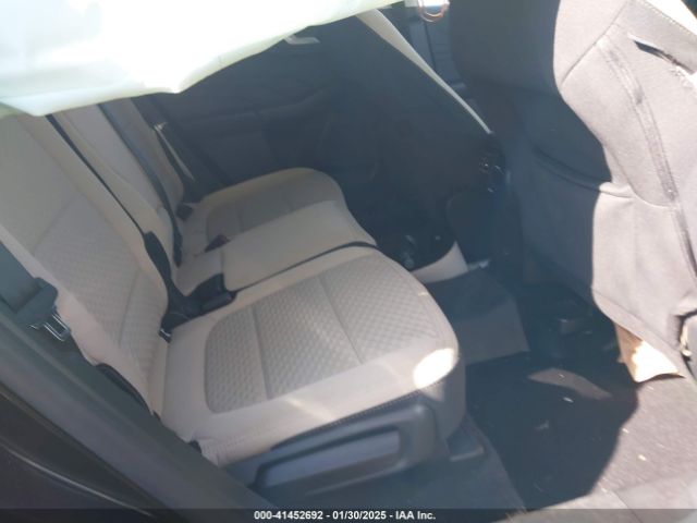 1FMCU0G62MUB07332 Ford ESCAPE SE