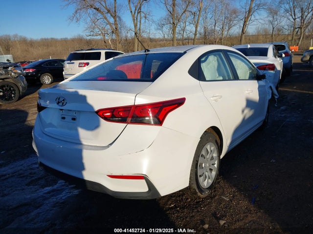 Hyundai ACCENT SE 2019 3KPC24A33KE069184 Image 4