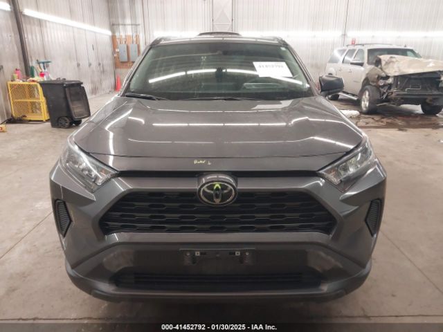 2T3F1RFV4MW185783 Toyota RAV4 LE