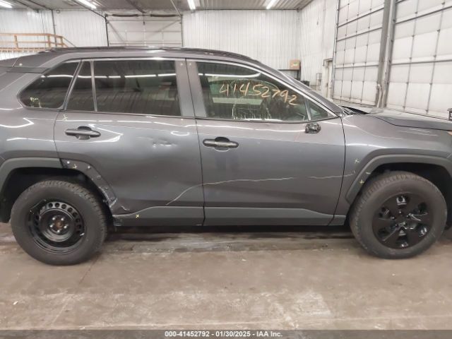 2T3F1RFV4MW185783 Toyota RAV4 LE