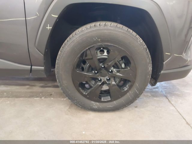 2T3F1RFV4MW185783 Toyota RAV4 LE