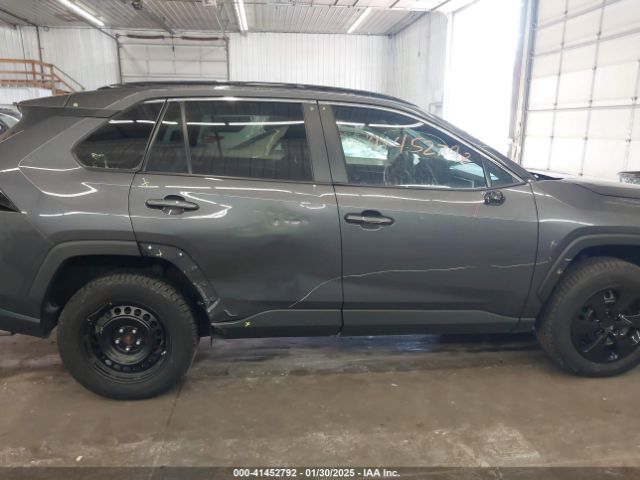 2T3F1RFV4MW185783 Toyota RAV4 LE