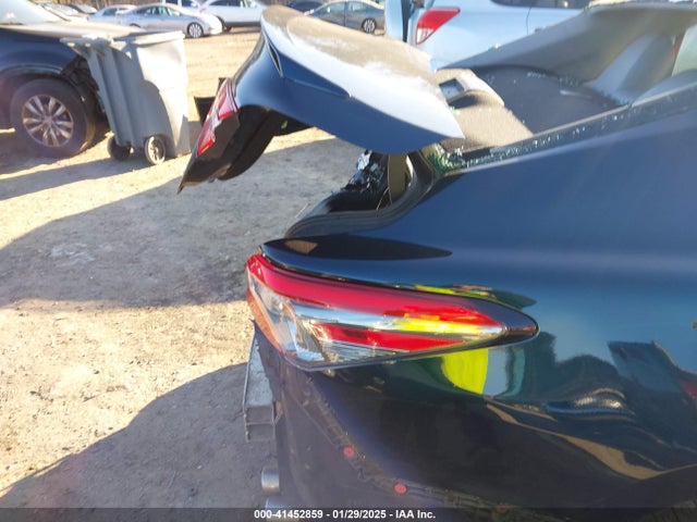 4T1B11HK5KU818218 Toyota CAMRY SE