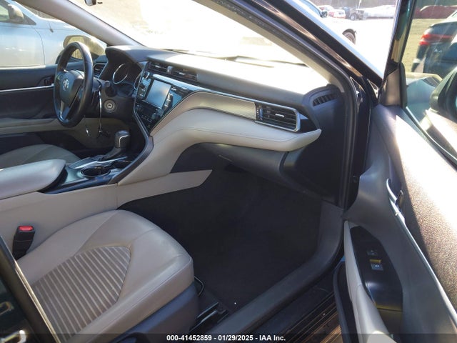 4T1B11HK5KU818218 Toyota CAMRY SE