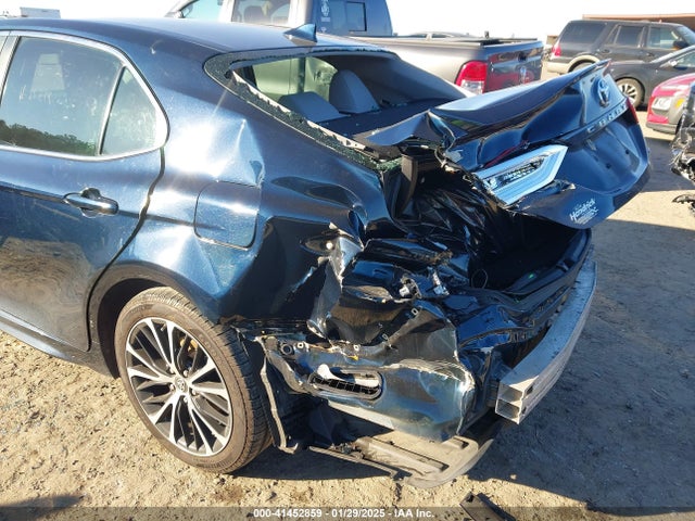4T1B11HK5KU818218 Toyota CAMRY SE