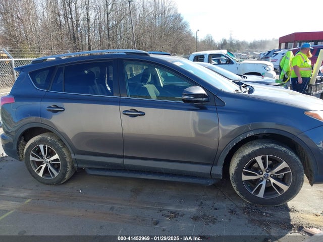 Toyota Rav4 Xle 2016 JTMWFREV0GJ099876 Image 13