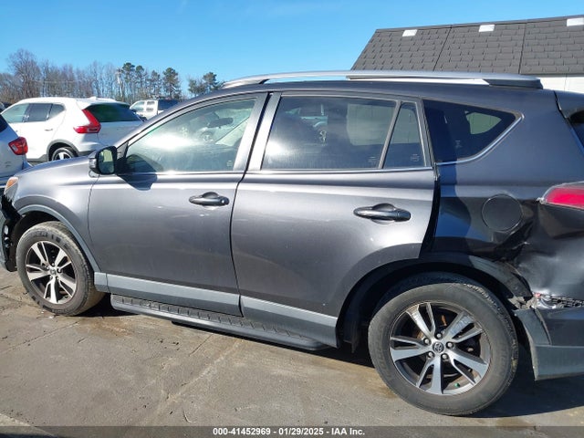 Toyota Rav4 Xle 2016 JTMWFREV0GJ099876 Image 14